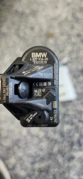 6877936-04 BMW Tire Pressure Sensor Tpms #2