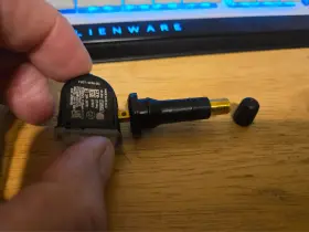 F2GT-1A180-BD FORD Tpm Sensors