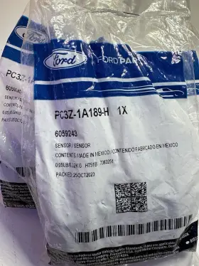 PC3Z-1A189-H FORD Tpms Sensors Valve Stems Wheels