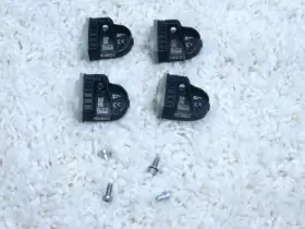 13538761 GM Tire Pressure Sensor Set Cadillac Chevrolet Gmc