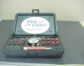 713-500 KWIK CHANGE Tire Relief Bleeder Storage Kit