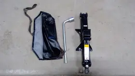 MAZDA-3 MAZDA Jack Tool