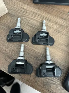 A0009050030Q12 MERCEDES Tpms Sensors GLC300