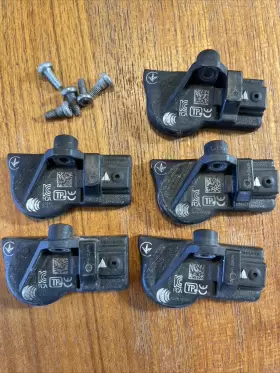 68339096AB MOPAR Set Tpms Tire Pressure Sensor Gladiator Jeep