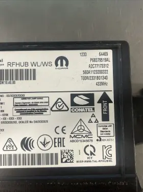 68379519AL MOPAR Hub Receiver Jeep Cherokee #2