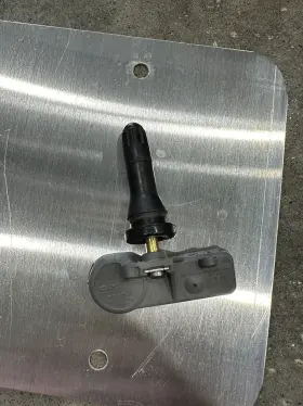 TPMS-69 MOTORCRAFT Sensor Kit #2