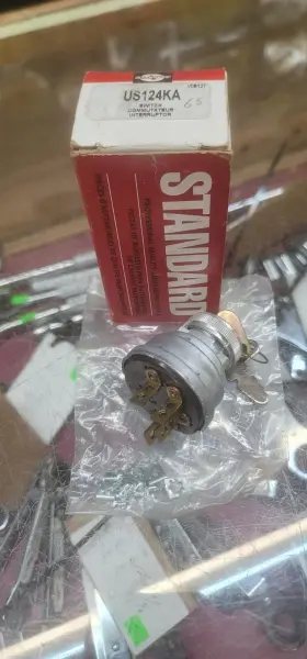 US124KA STANDARD MOTOR PRODUCTS Keyed Starter Switch