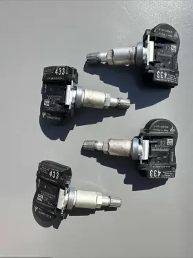 1034602-01-A TESLA Tpms Set #3
