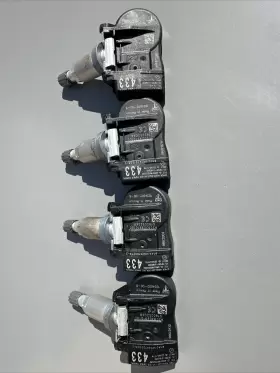 1034602-01-A TESLA Tpms Set