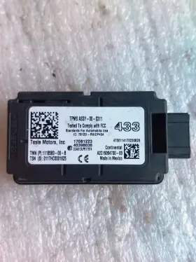 1118580-00-B TESLA Tire Pressure Monitoring Module Tpms Unit