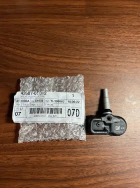 426070E012 TOYOTA Tpms Rx Lexus